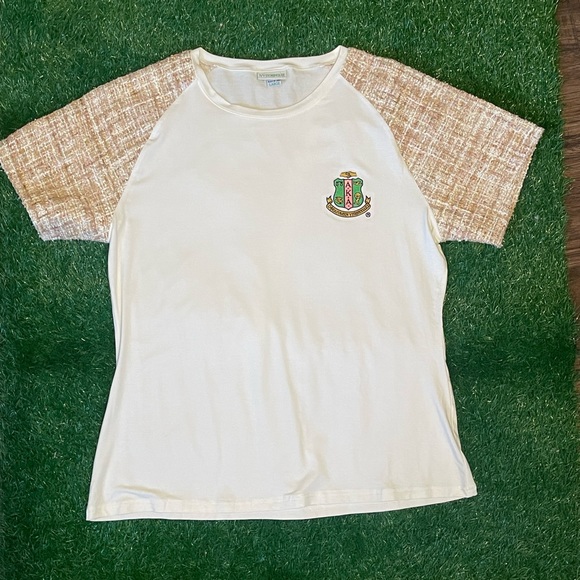 AKA Ivy Storehouse Tee w/ Tweed Sleeves - Picture 2 of 2